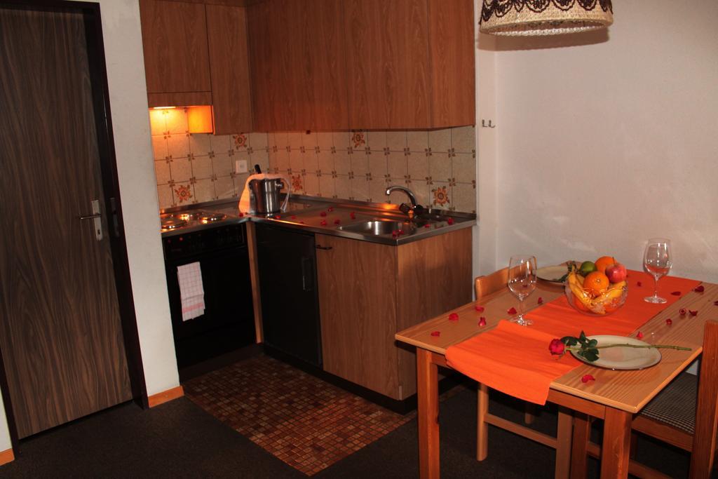 Appartements Monte Rosa Tasch Exterior photo